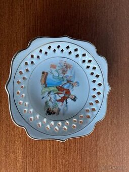 čínský prolamovaný porcelán
