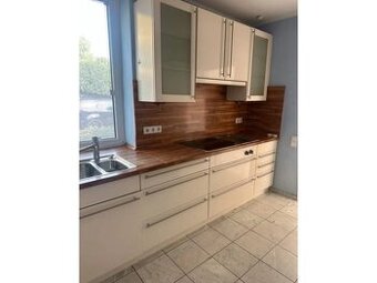 Moderní kuchyňská linka s vestavěnými spotřebiči,5624