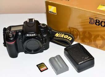 Nikon D80 + příslušenství
