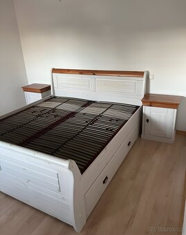 Manželská postel 180x200 cm - Rezervace