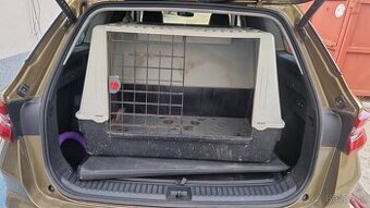 Přepravní klec na psa do kufru