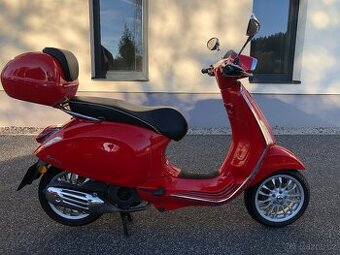 Vespa Sprint 125, 2. majitelka, původ ČR