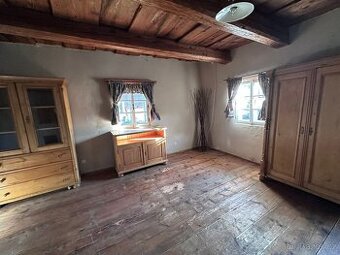 Starožitná skříň - 1