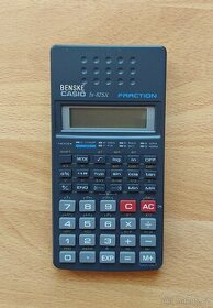 Funkční nostalgicka kapesní počítačka CASIO pro vědce