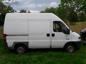 Peugeot Boxer prodám levné náhradní díl motor 1,9 rok 1995