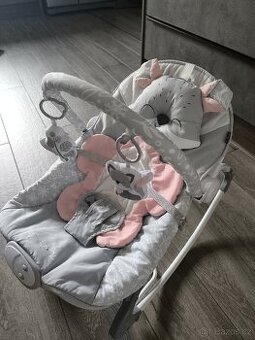 MoMi lehátko pro děti