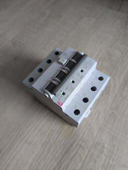 Proudový chránič ETI 3f B16 30mA