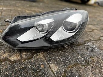 Volkswagen Golf 6 - levý přední xenon - 1