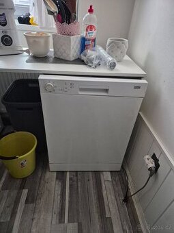 Mička BEKO na 12sad nádobí