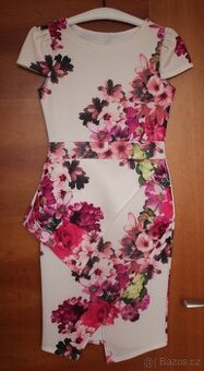 Smetanové pružné pouzdrové šaty s květinami v.36