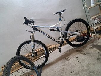 HAIBIKE HEET SL 2016 -Karbonový full na prodej.