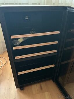 Vinotéka Climadiff CLD55B1