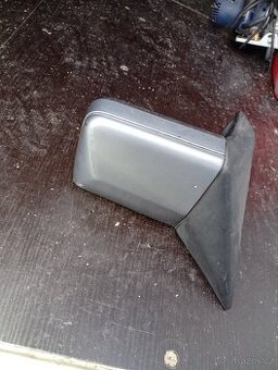 Zrcátko spolujezdce mercedes w124