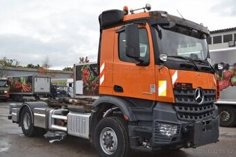 Mercedes-Benz Arocs 2036 - 4x4 –„H“- Nosič kontejnerů
