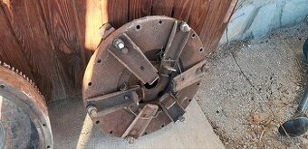 Prodám komplet spojku i se setrvakem na zetor