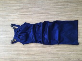 Společenské/plesové šaty vel. 6 (sednou i na vel.8)