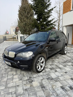 BMW X5 40d xDrive M Paket 7 míst Bílá kůže Automat 2012