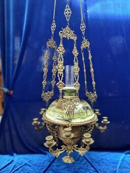 Výjimečný lustr na petrolej a svíce