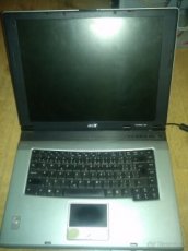 Prodám notebook Acer TravelMate 2304LCi (3)