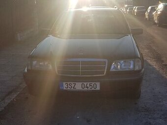 Mercedes-Benz C180 combi