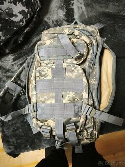 Vojenský batoh - 1