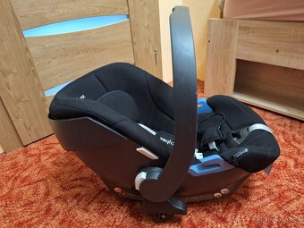 Prodám autosedačku Cybex Aton (do 13kg)+isofix základna, no