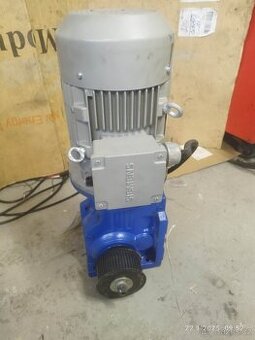 Elektromotor 4Kw s převodovkou