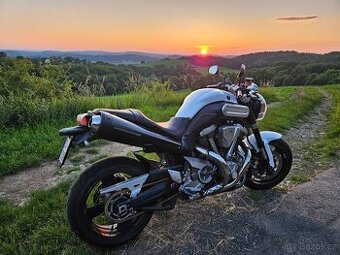 Yamaha MT 01, rok 2006 - 1