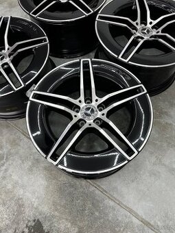 Amg Eclass w214 r19 top
