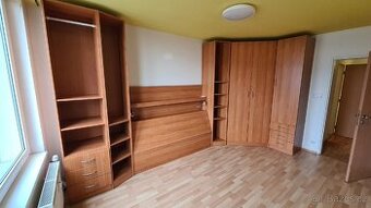 Nábytková stěna ložnice