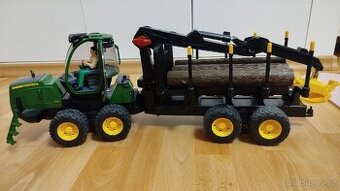 Lesní traktor John Deere od Bruder + lesník