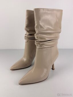 Steve Madden dámské kozačky na podpatku 39 béžová