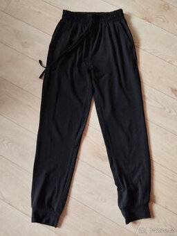 Černé tepláky vel.34 (EUR) SHEIN N.O.V.É.