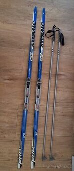 Běžky za 1500 Kč, hůlky od 600 Kč, boty za 1500 Kč