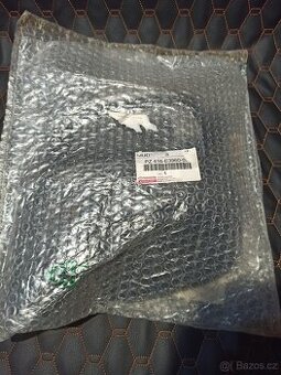 Zadní zástěrky OEM Toyota Corolla E12