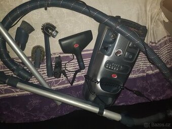 Vysavač Lux Pb1 s veškerým příslušenstvím,jako novy