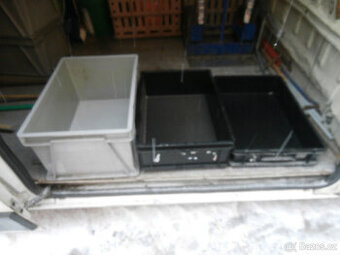 Přepravky plastové plná ukládací boxy od 100 kč