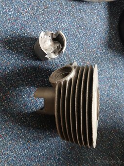 Válec Jawa 553 libeňák