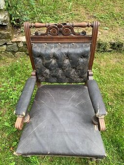 starožitné křeslo