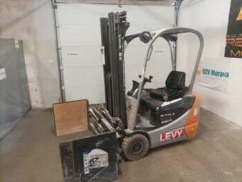 Vysokozdvižný vozík Still  s vidlice a bočni posuv