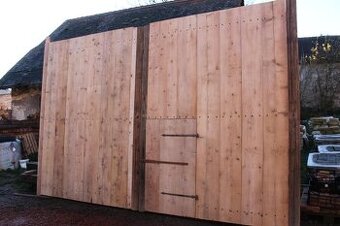 Stará selská vrata