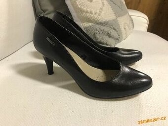 Kožené lodičky, střevíce Lasocki, černé