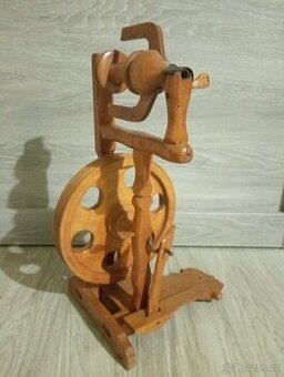Dřevěný kolovrátek