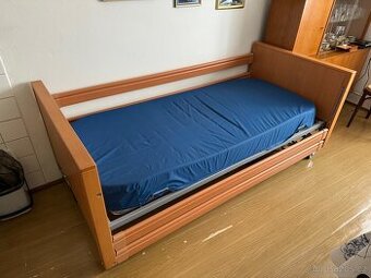 El. polohovací lůžko včetně matrace s obalem