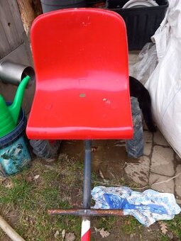 SULKA ZA DAKR A DALŠÍ