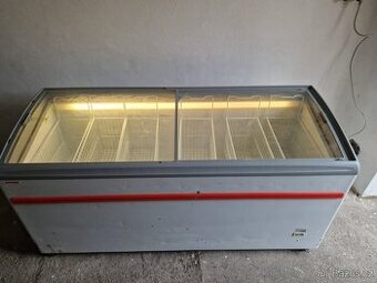 Velký mrazák do prodejny - 1