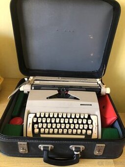 Prodám retro - mech. psací stroj Consul