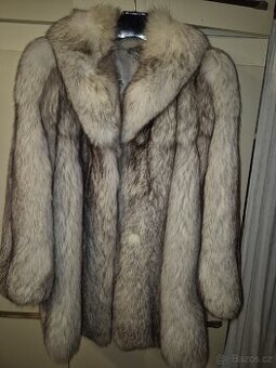 Kozisek -stříbrná liška