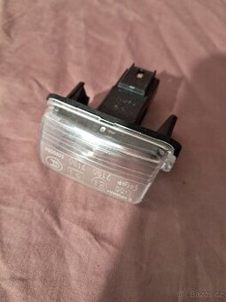 Peugeot 407SW - osvětlení SPZ.