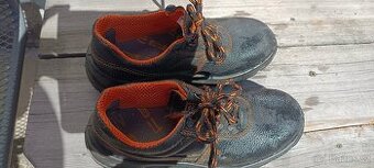 Pracovní boty vel. 40